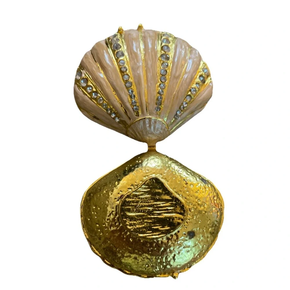 Clam‎ Shell  Rhinestone Trinket Box Crystals Painted Lacquer Magnetic Closure